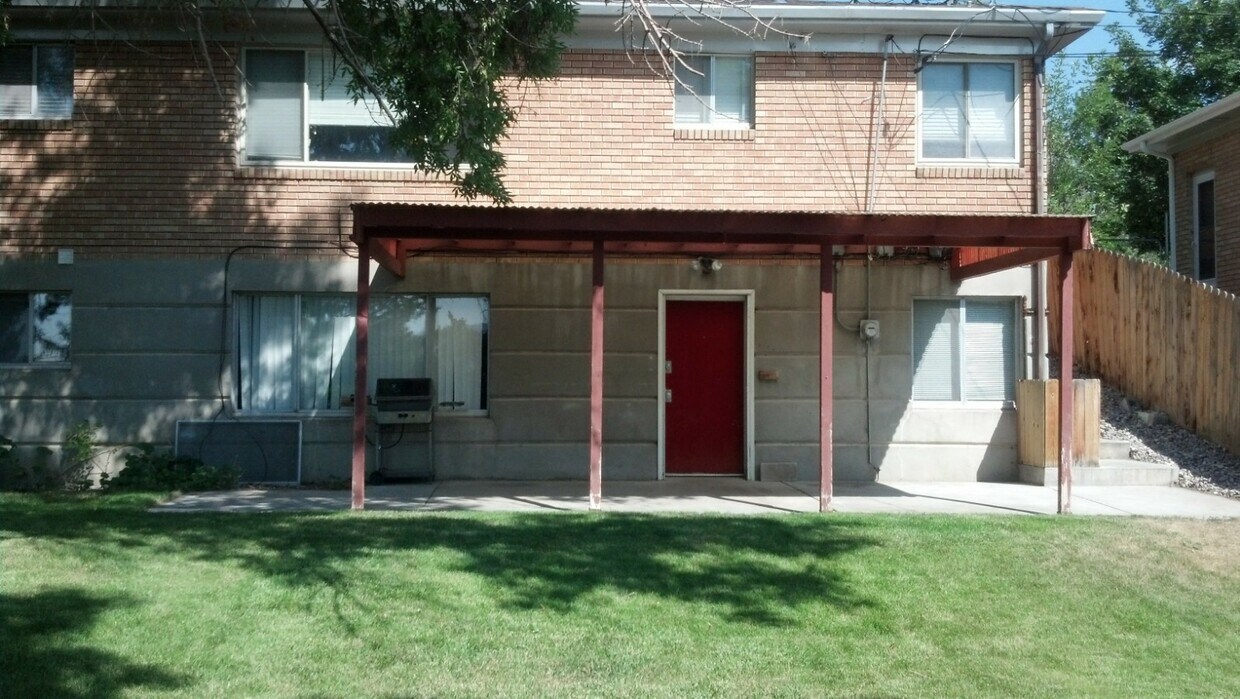 Building Photo - 425 S 19th Ave