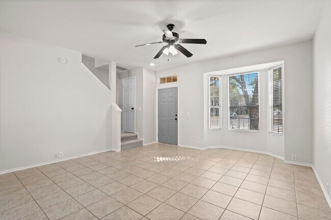 Building Photo - 9735 Coyote Creek Dr