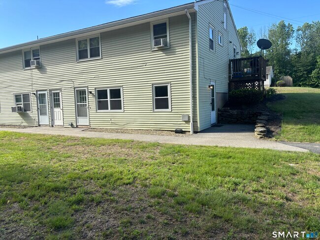 Building Photo - 3 White Oak Rd