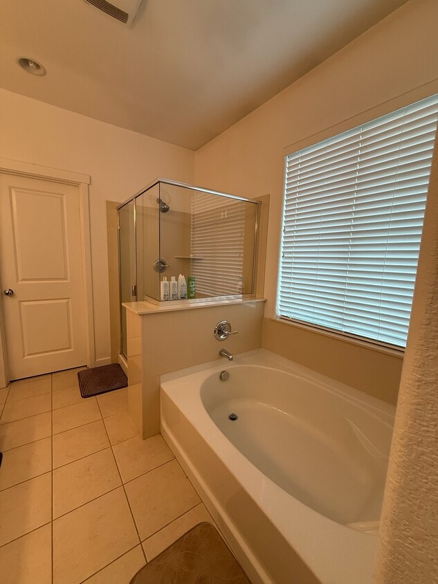 Building Photo - 18288 Dalton Dr