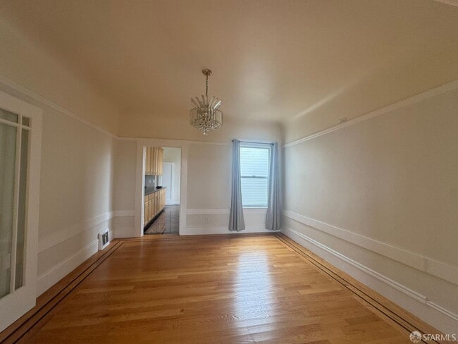 Foto del edificio - 469 18th Ave