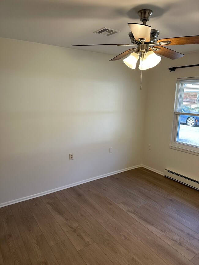 Foto del edificio - 278C Kingston Ct