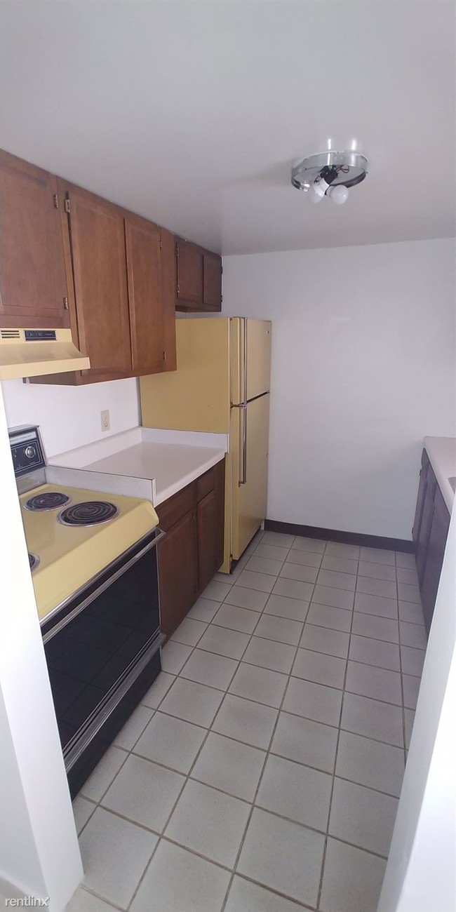Building Photo - 1 br, 1 bath Apartment - 24529 N FM 506