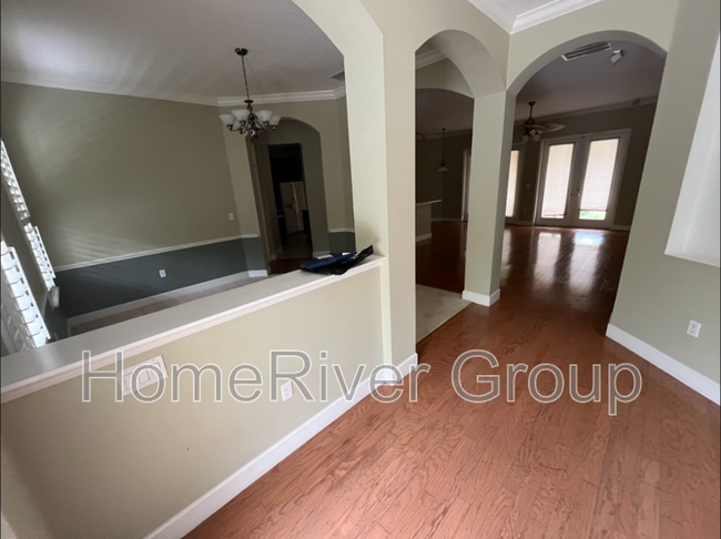 Foto del edificio - 13233 Lake Live Oak Dr