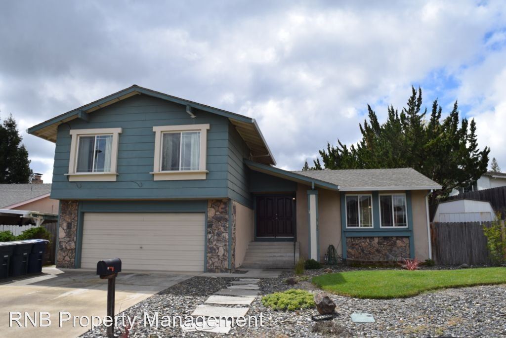 Primary Photo - 4 br, 2.5 bath House - 8250 Canyon Oak Drive
