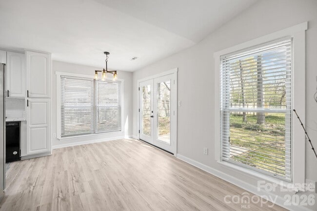 Building Photo - 6722 Stillmeadow Dr