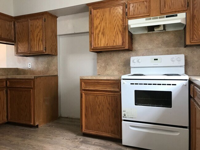 Foto del edificio - 3 br, 1.5 bath House - 5217 Williams Dr.
