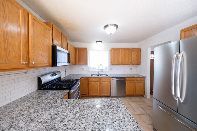 Foto del edificio - 1383 Sage Ln