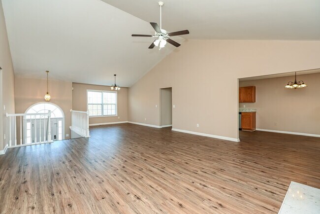 Foto del edificio - 214 Oakleigh Ln