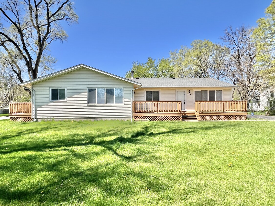 Primary Photo - 2222 Afton Rd