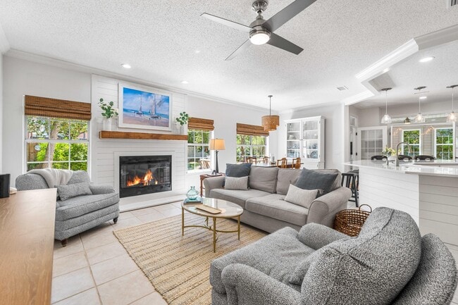 Building Photo - 220 Seabreeze Cir