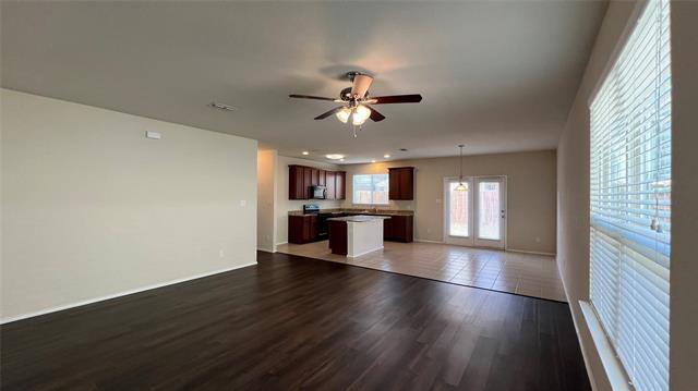 Foto del edificio - 2205 Arrowhead Dr