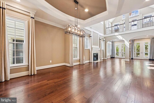 Building Photo - 448 Salk Cir