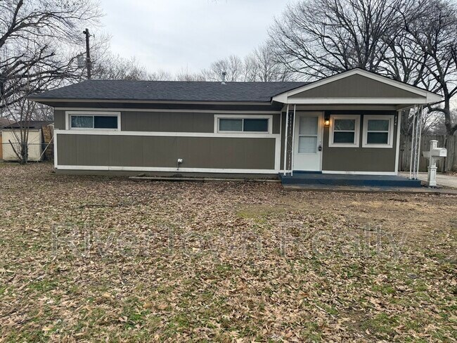 Building Photo - 824 Milstead Rd