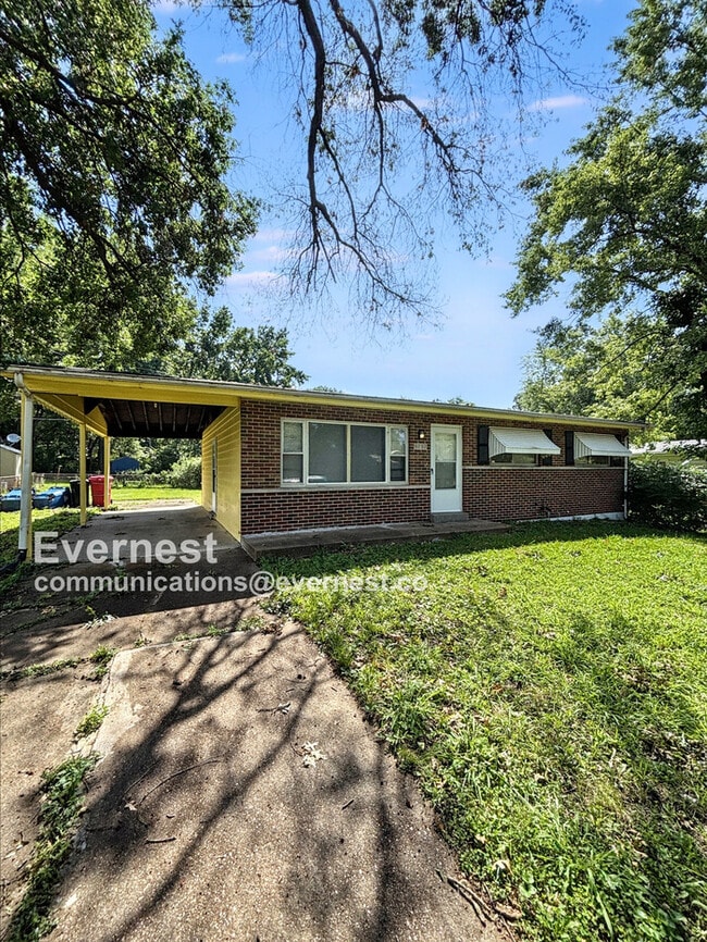 Building Photo - 9732 Glen Owen Dr