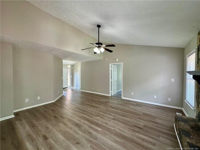 Foto del edificio - 5724 Randleman St
