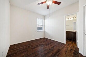 Building Photo - 5015 Blackwater Ln