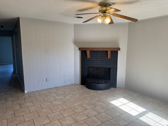 Building Photo - Jackson Street Duplex's