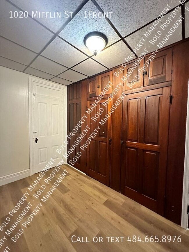Building Photo - 1020 Mifflin St