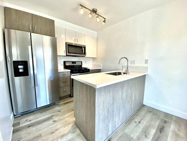 Foto del edificio - 750 N Inglewood Ave