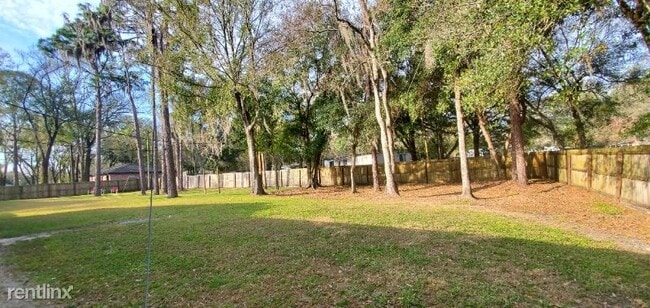 Building Photo - 2 br, 2 bath Apartment - 7704 Chase Rd