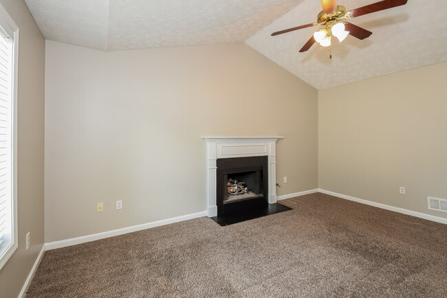 Building Photo - 1119 Tasos Way