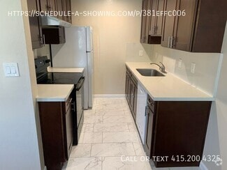 Building Photo - 203 Superior Dr