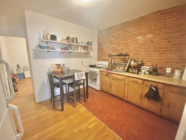 Foto del edificio - 248 Brookline St