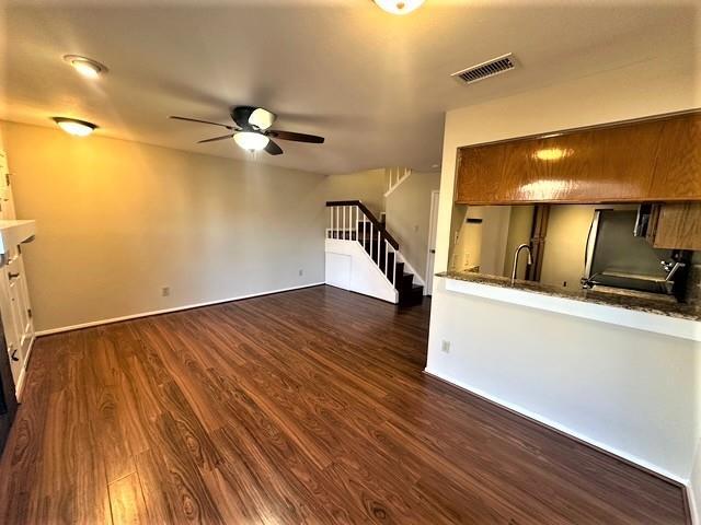 Foto del edificio - 5740 Martel Ave