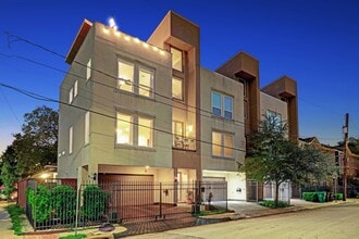 Building Photo - 2022 Converse St