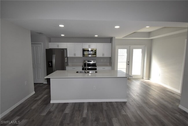 Building Photo - 4970 Ageman Ave