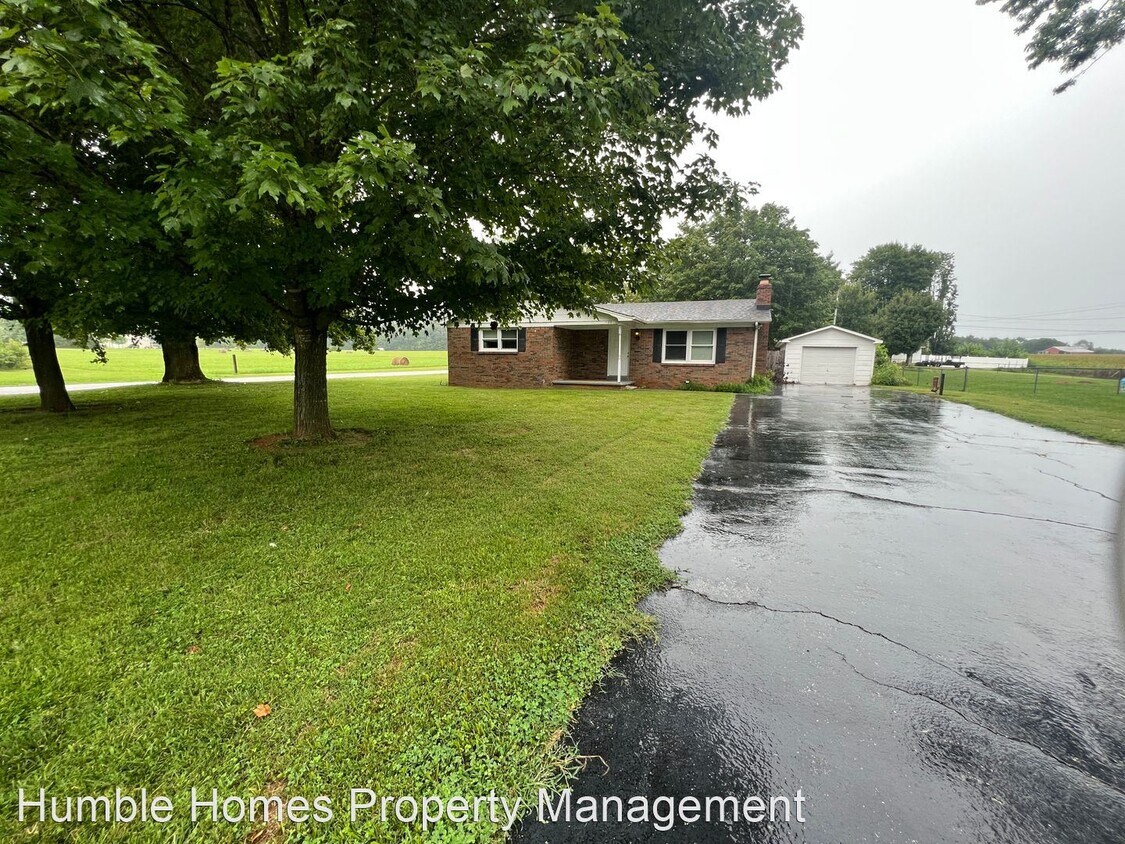 Primary Photo - 3 br, 2 bath House - 1120 Witt Road