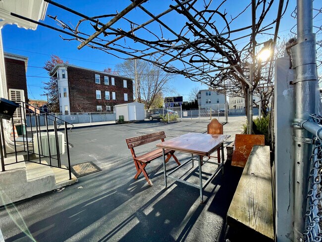 Foto del edificio - 18 Messenger St