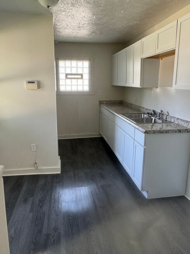 Foto del edificio - 2bd Single Cash Pay