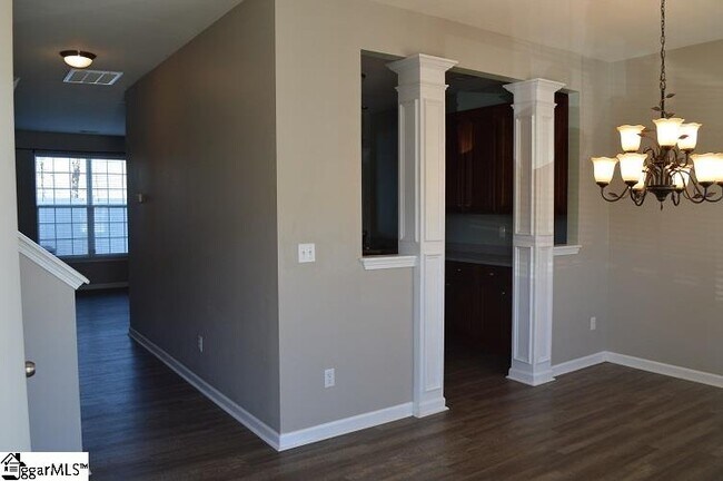 Foto del edificio - 311 Cumulus Ct