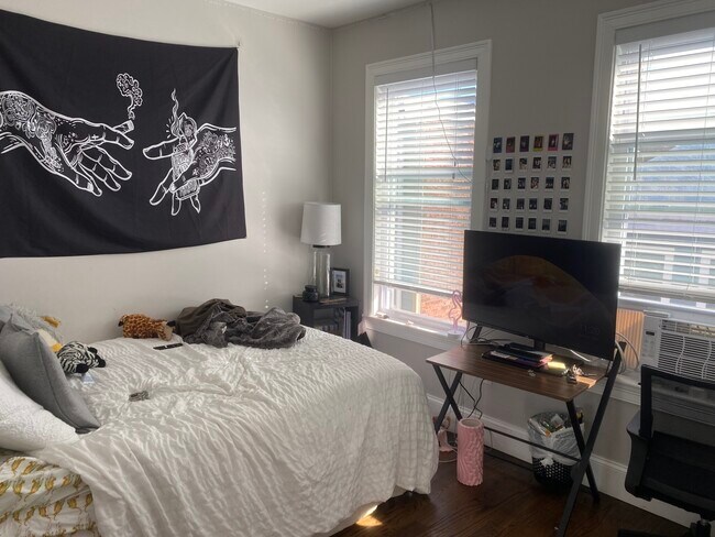 Foto del edificio - 726 Parker St