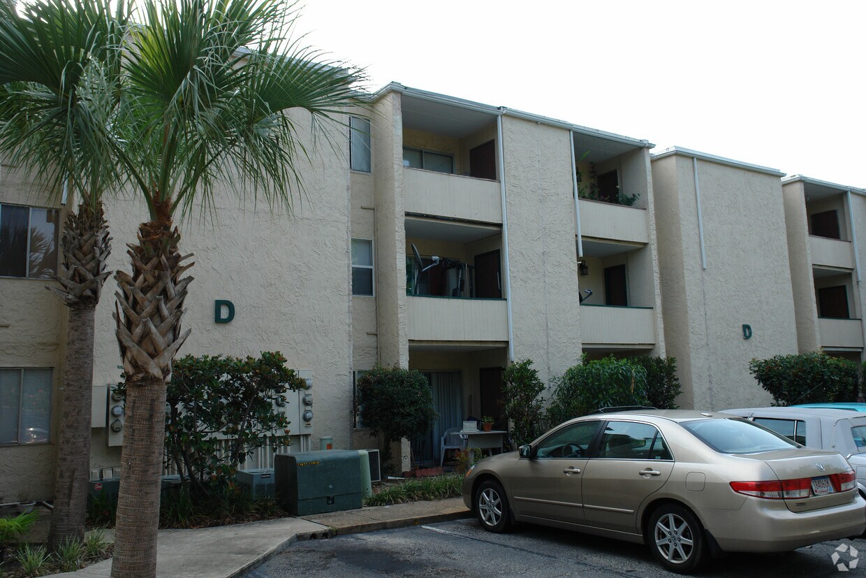 The Cedars Apartments in Mary Esther, FL