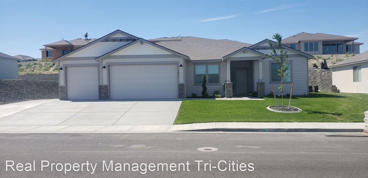 Foto principal - 4 br, 2 bath House - 7025 Collins Rd