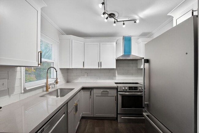 Building Photo - 1068 Rebel Forest Dr SE