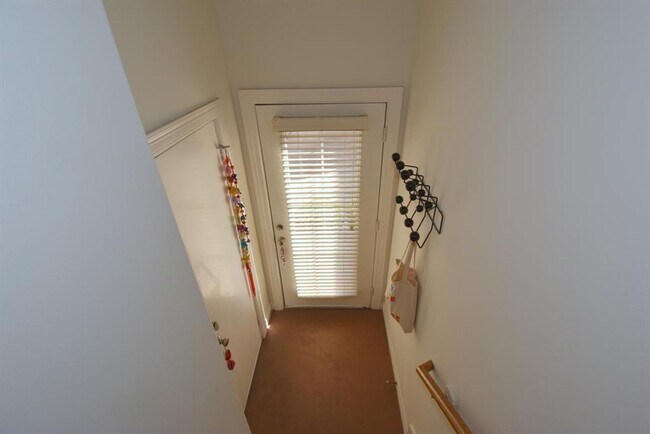 Foto del edificio - One-of-a-Kind Townhome in Desirable Midtown!