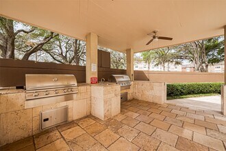 Building Photo - 3525 Sage Rd