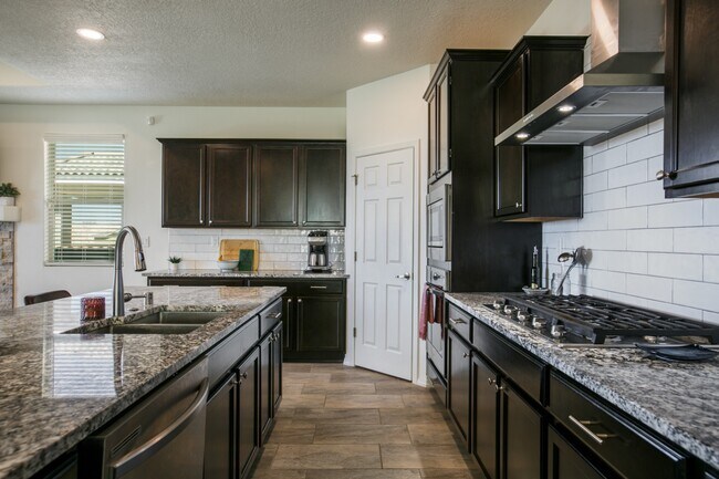 Foto del edificio - 2039 Lobo Trot Ct SE