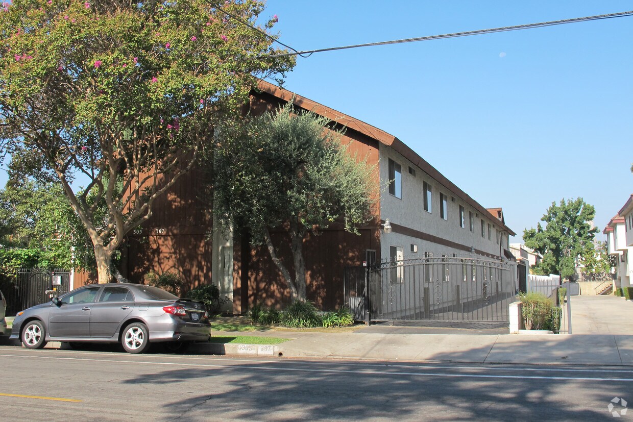 Foto del edificio - 305 N Alhambra Ave