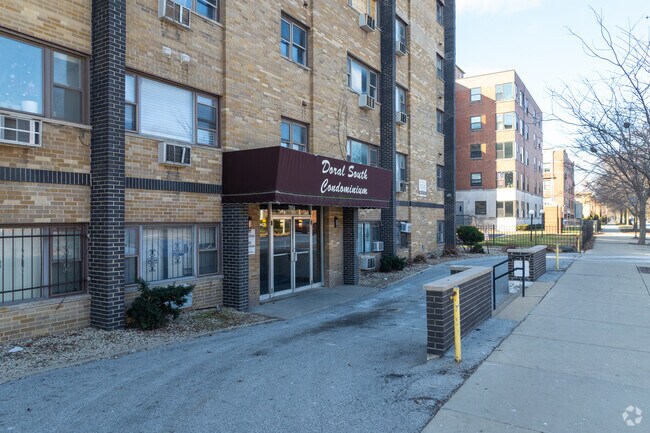Building Photo - Dorael South Condominiums
