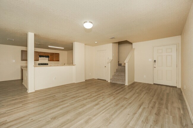 Foto del edificio - 8830 Scarlett Pl