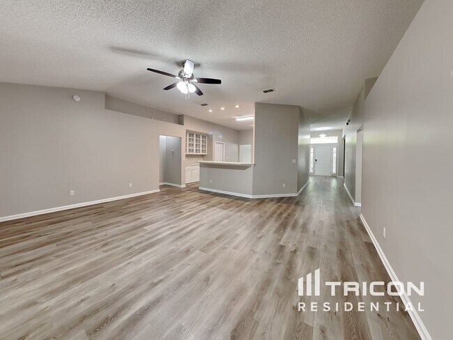 Foto del edificio - 3870 Chapelgate Rd