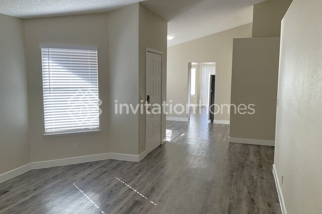 Building Photo - 5781 Yerington Ave