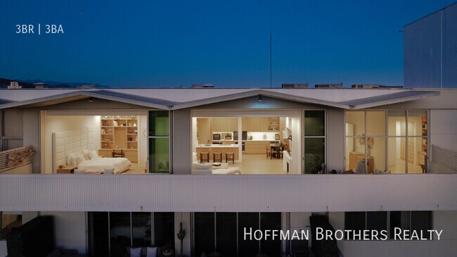 Building Photo - 1155 N La Cienega Blvd