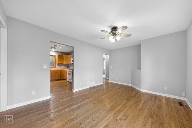 Foto del edificio - 8313 Ramble Rd