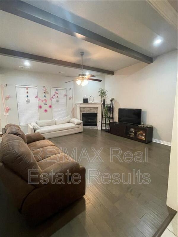 Foto del edificio - 905 SW Vangough Rd